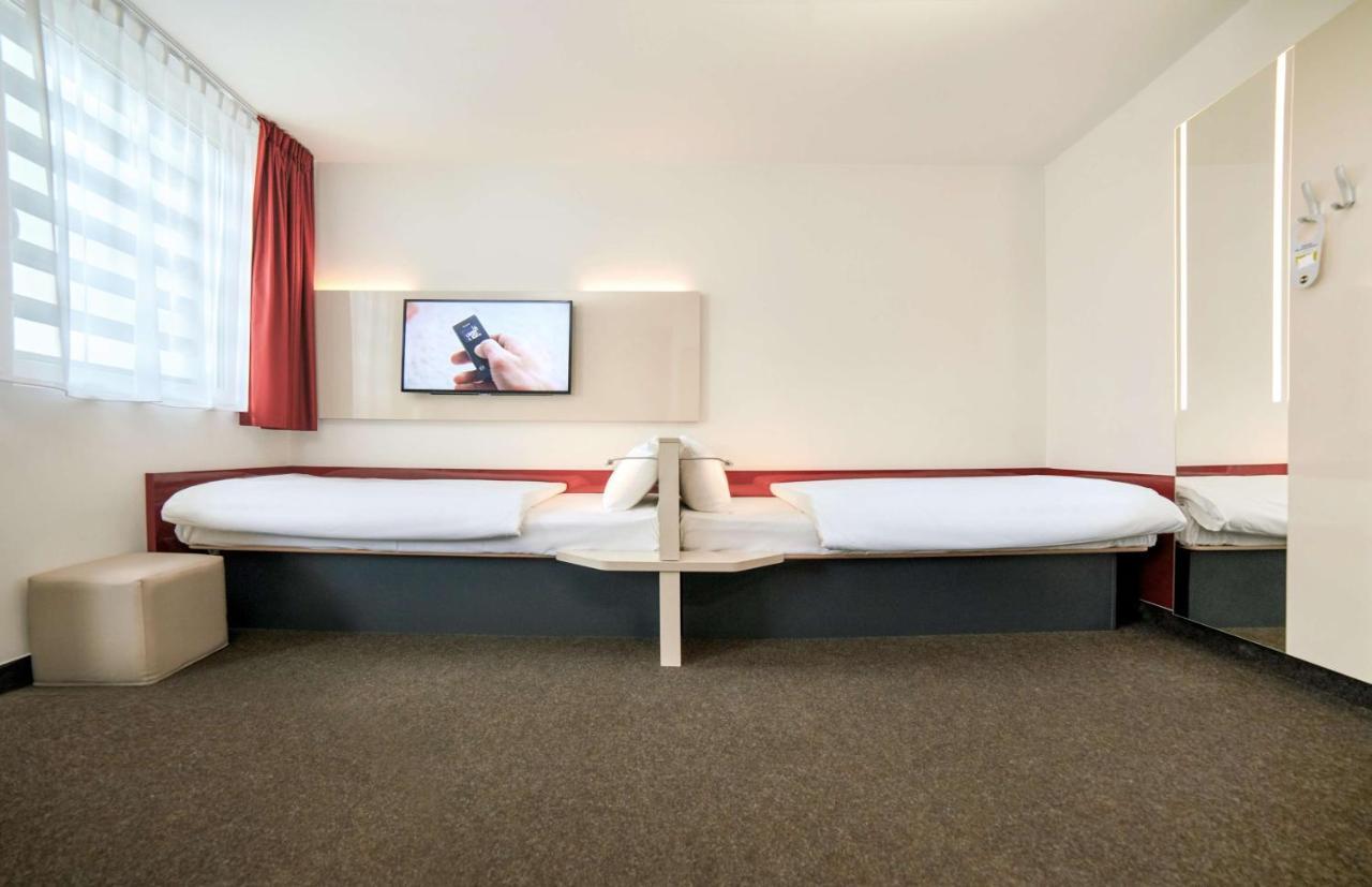 B&B Hotel Katowice Centrum Luaran gambar